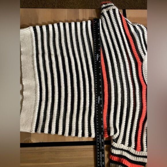 Striped lush sweater - Picture 3 of 7